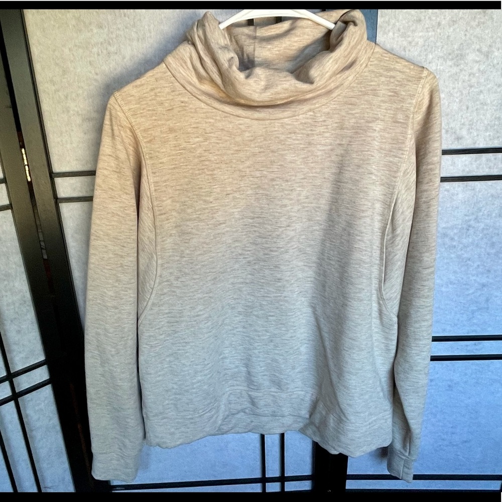 Avia Oatmeal Sweatshirt Sweater Running Athletic Long Sleeve Shirt Large Girls